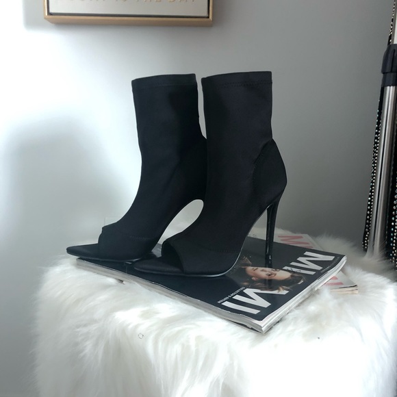 Black Triangle Pointy Toe Peep Toe Booties - Picture 7 of 7